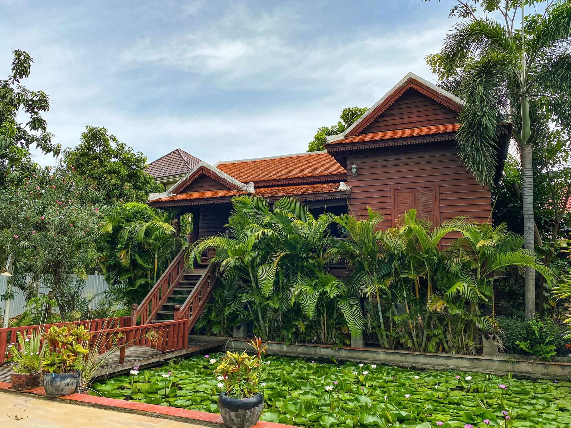 Vimean Sovannaphoum Resort Баттамбанг Экстерьер фото